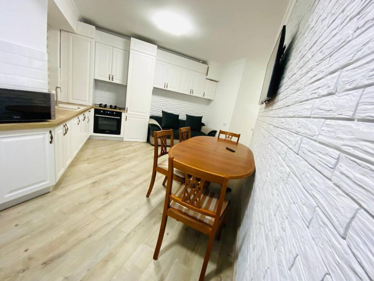Central Eco View Apartment คีชีเนา ภายนอก รูปภาพ